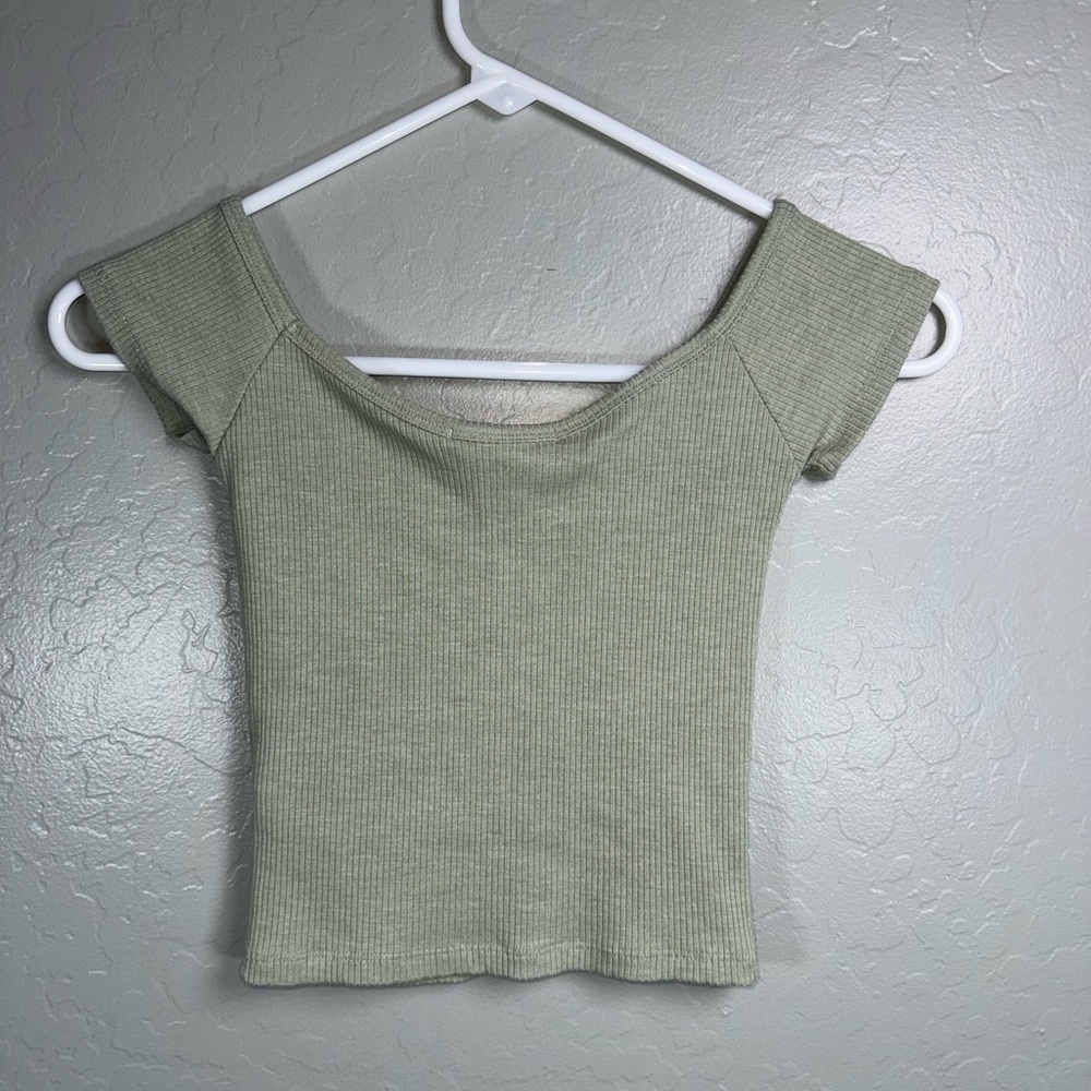 Outlaw Sage Green Ribbed Ruched Crop Top XS - Picture 3 of 4